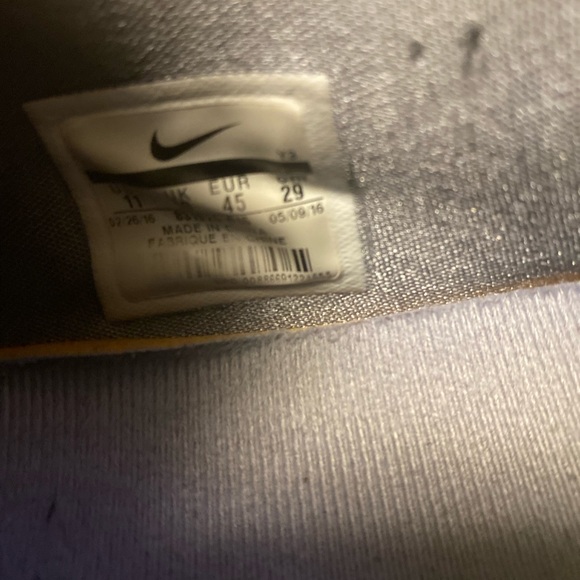 LeBron XIII low - Picture 5 of 7